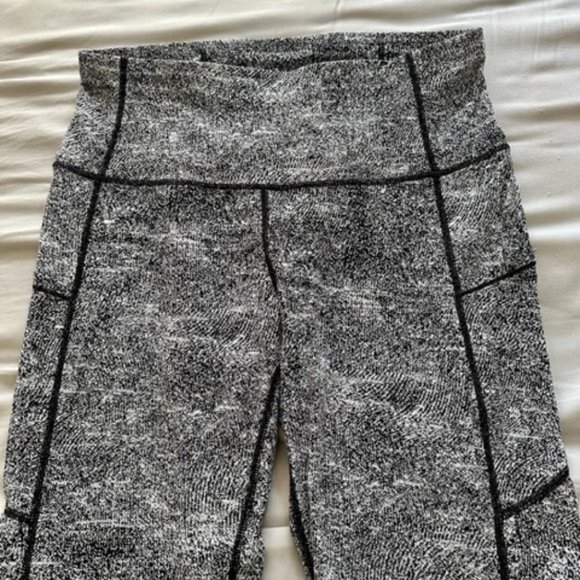 The Gym People Leggings SIZE L **BLACK & WHITE SPECKLED PATTERN** POCKETS - Picture 2 of 7